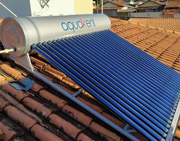 Aquecedor solar com boiler acoplado
